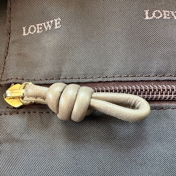 Loewe pre owned Nappa Aire Handbag - Picture 8 of 15